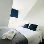 Гостьовий будинок Cost Arroios *